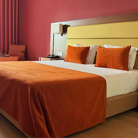 Palace Asturias & 4*