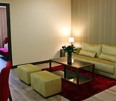 Palace Asturias & מלון 4*