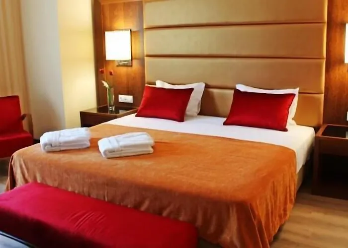 Palace Asturias & Hotel Carvalhal (Beira Alta)